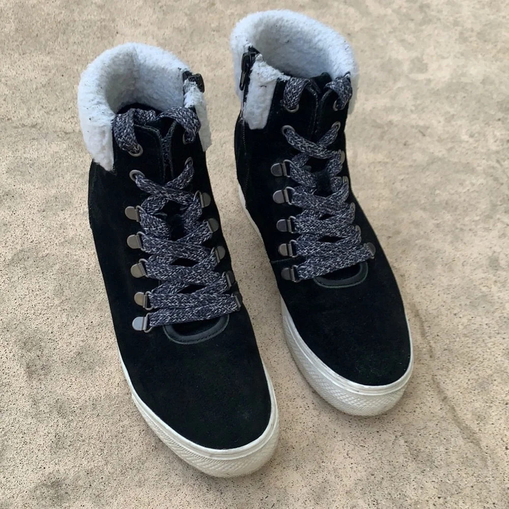Steve Madden Blk Wedge Faux Shearling Boot Sz 7.5
